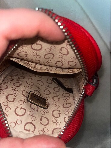 Guess Guess canta