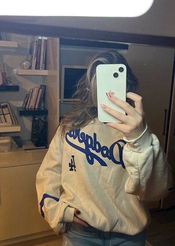 Beyaz Baskılı Oversize Sweatshirt - Görsel 6