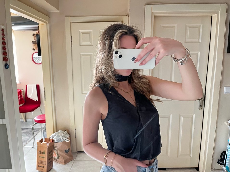 Bershka bogazlı bluz - Görsel 4