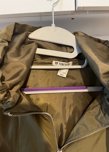 Haki renkte yağmurluk - Görsel 3