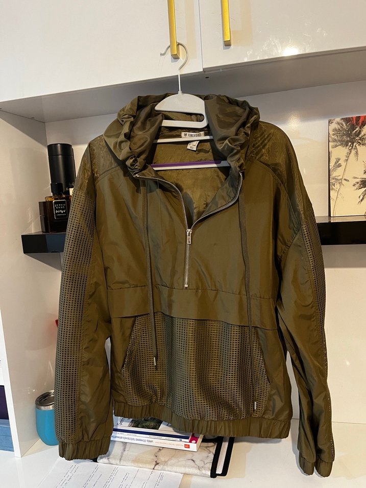 Haki renkte yağmurluk - Görsel 4