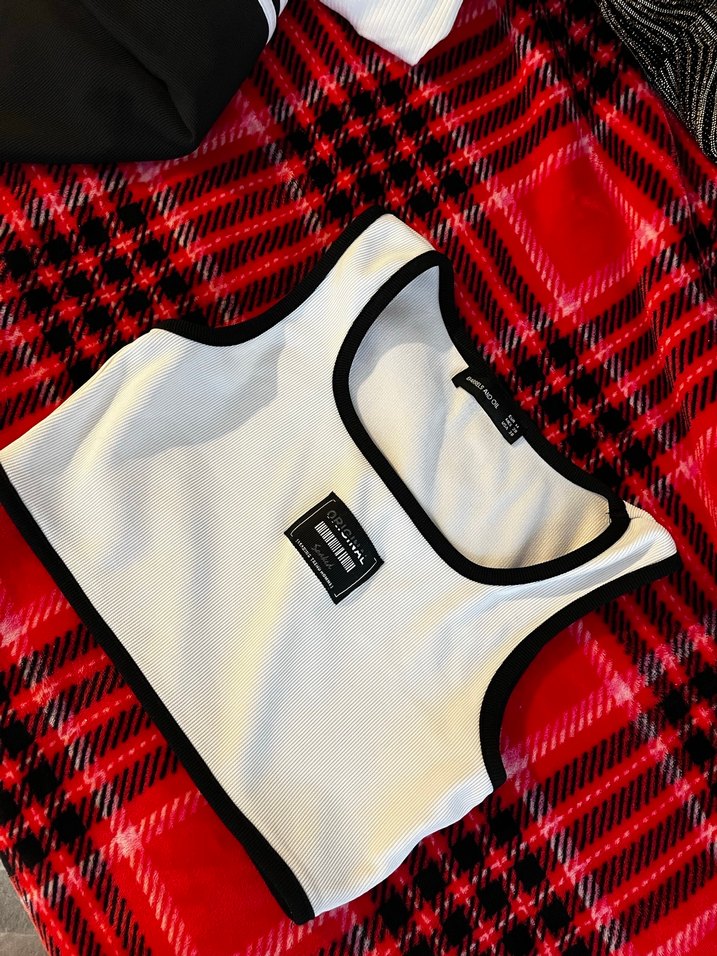 Siyah Baskılı ve Beyaz baskılı Pamuk Atlet Kadın - Görsel 4