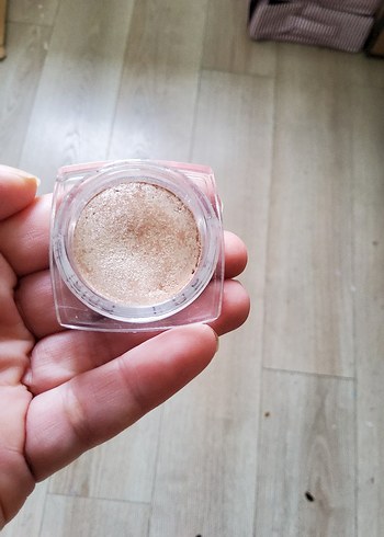 L'Oréal simli tekli far 002 rengi - Görsel 2