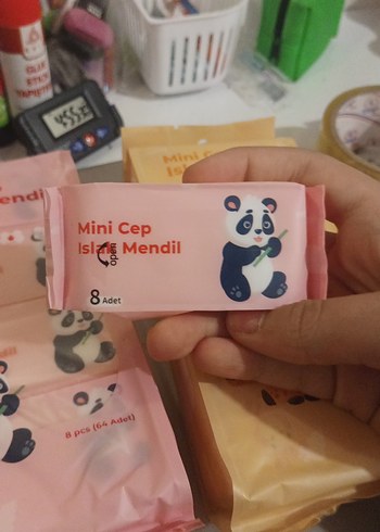 diğer Beden Mini Cep Islak Mendil Paketi - 3 Renk bir paketi 55 TL