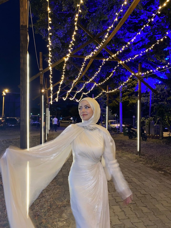 Uzun Kol Drapeli krem janjan kumaş abiye ve şal dahil - Görsel 4