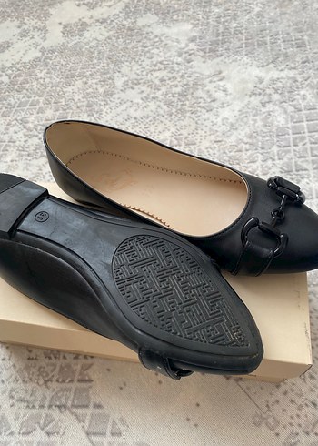 Siyah Tokalı Babet - Görsel 2