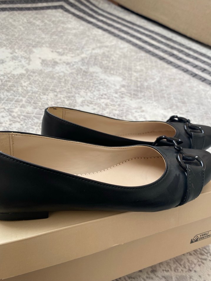 Siyah Tokalı Babet - Görsel 3