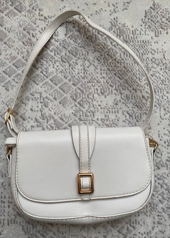Beyaz Gold Toka Detaylı Askılı Çanta - Görsel 3