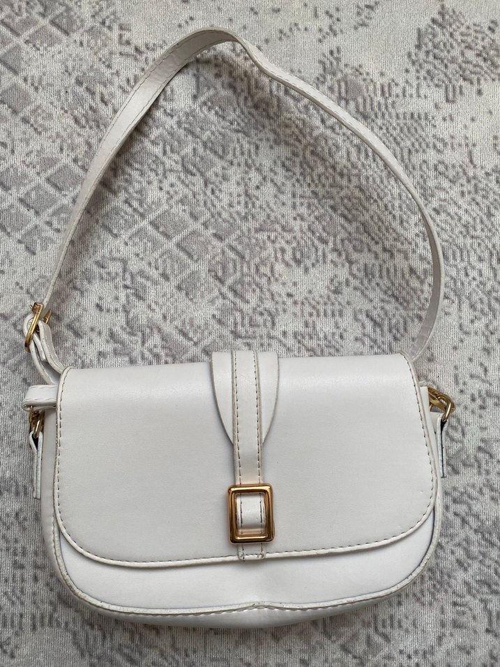 Beyaz Gold Toka Detaylı Askılı Çanta - Görsel 3