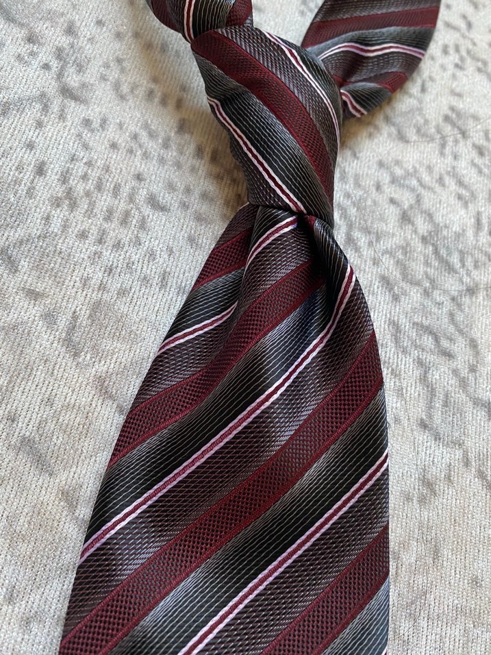 Bordo Çizgili Kravat - Görsel 2