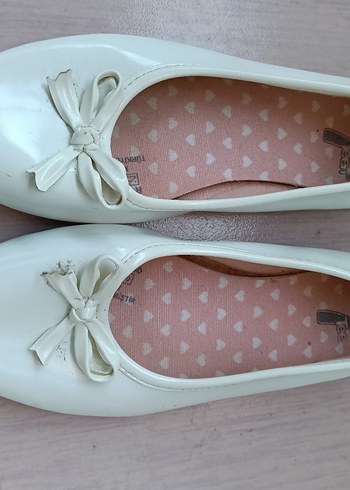 Kızlar için Beyaz Fiyonklu Babet Ayakkabı - Görsel 2