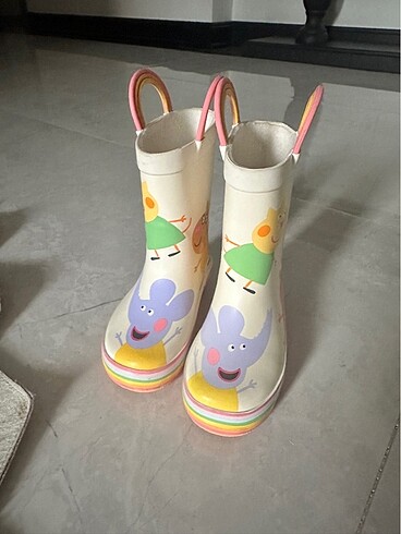 Next baby 1-2 kez giyildi yağmur çizmesi Peppa pig