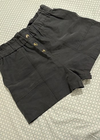 Zara Düğmeli Yüksek Bel Şort