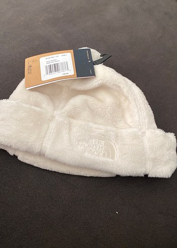Beyaz Kadın Peluş Bere