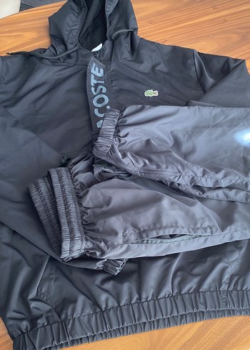 Lacoste siyah Kapüşonlu Erkek Yağmurluk takım