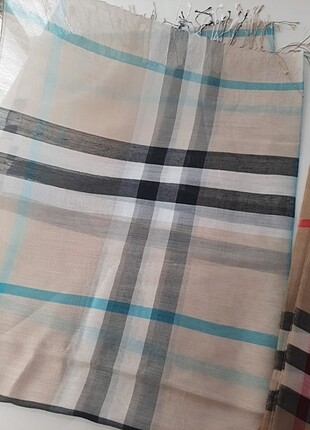 Burberry şal 