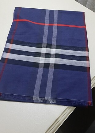 Burberry şal 