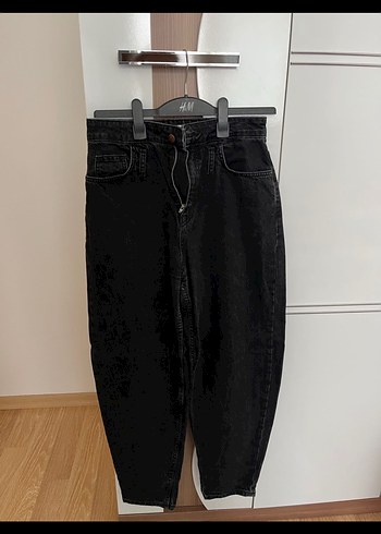 ZARA BAGGY JEAN
