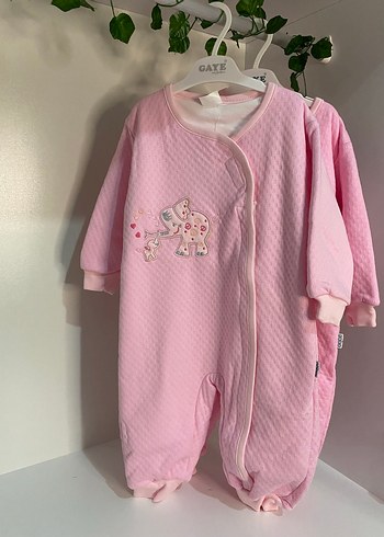 Düğmeli Nakışlı Pembe Bebek Tulum