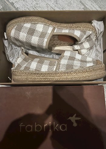 Kadın Ekoseli Bej Dolgu Topuklu Espadril
