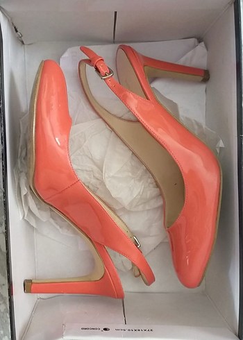 Nine West Parlak Stiletto Topuklu Kadın Ayakkabı