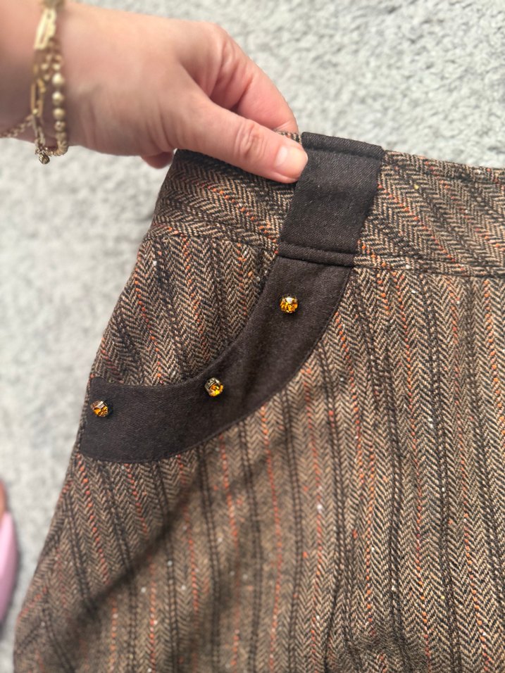 Machka Marka Yün Bohem Tarzı Kahverengi Pilili Mini Etek - Görsel 4