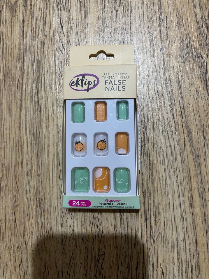 Eklips Desenli Takma Tırnak 24 Adet - Görsel 2