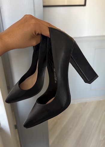 ipekyol Parlak Siyah Stiletto Ofis Ayakkabısı