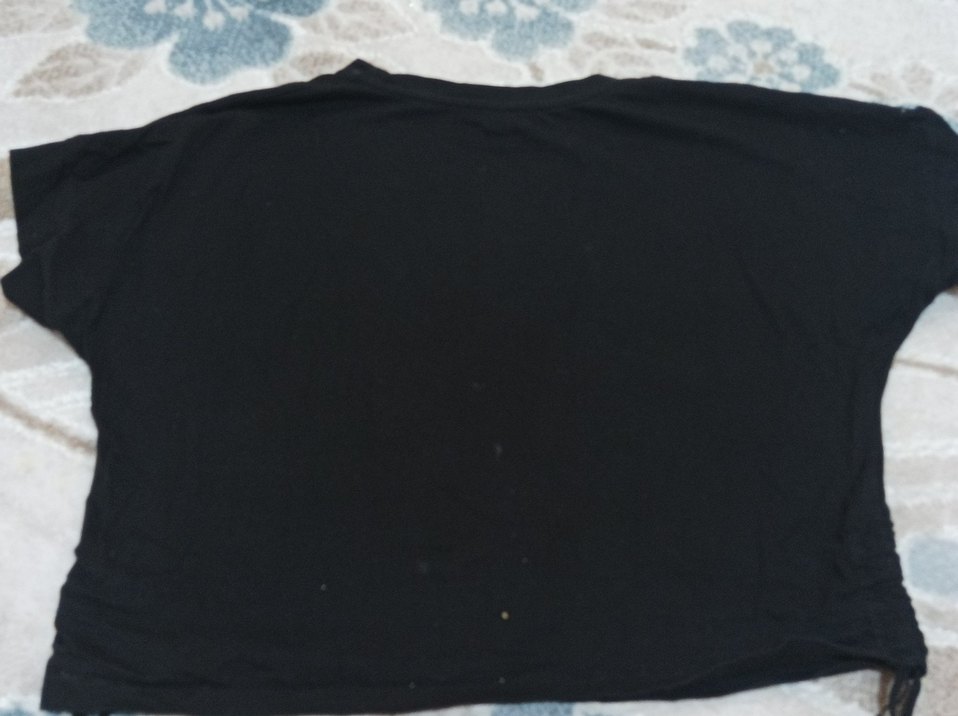 Siyah Kısa Kollu Kadın Tişört - Görsel 2