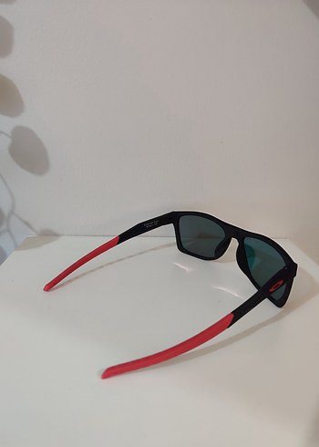 Beden Oakley Orijinalin Birebir Aynısı 1.Kalite