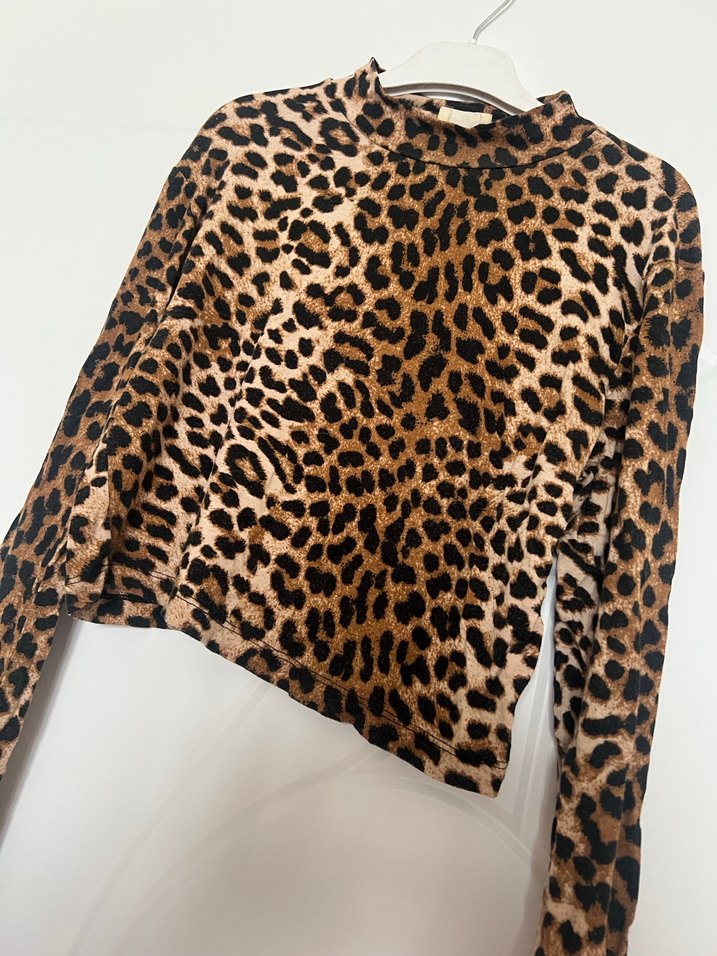 Kahverengi Leopar Desenli Uzun Kollu Bluz - Görsel 2