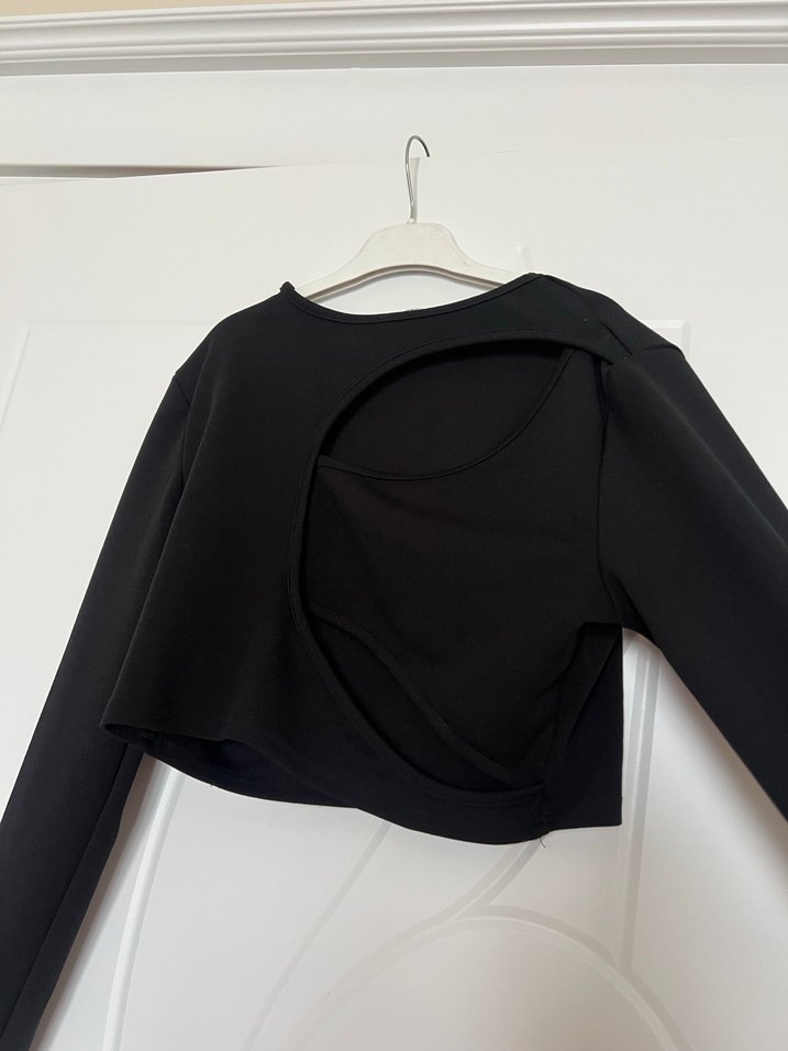 Siyah Uzun Kollu Mini Bluz Yırtmaç Detaylı - Görsel 3