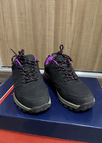 Mor Detaylı Kadın Spor Ayakkabı - Görsel 2