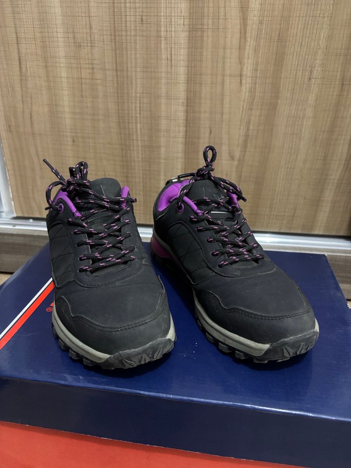 Mor Detaylı Kadın Spor Ayakkabı - Görsel 2