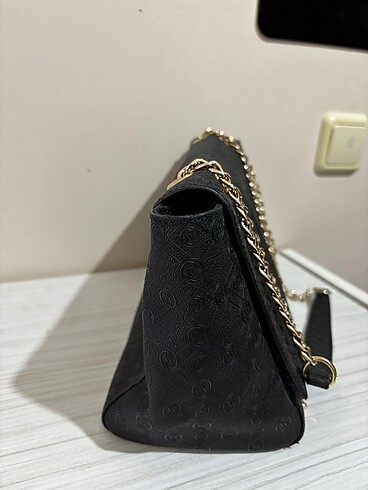 Beden Vakko askılı ve kol çanta
