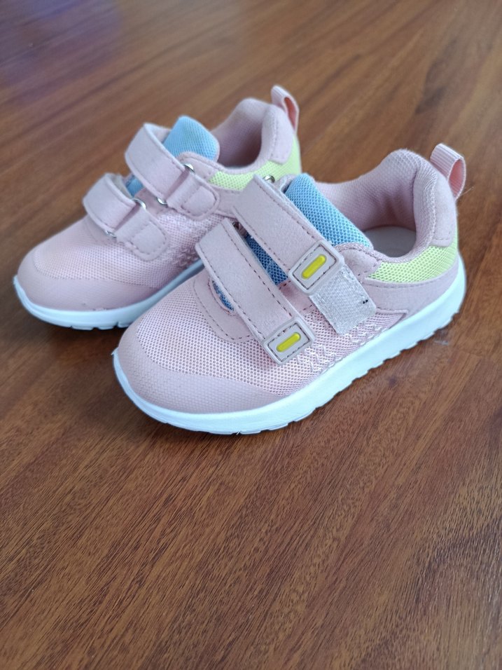 Kız Çocuk Pembe Velcro Bağcıklı Spor Ayakkabı - Görsel 2