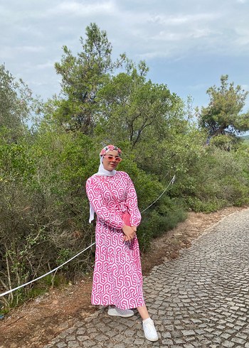 40 Beden pembe Renk Pembe Desenli Uzun Bohem Elbise