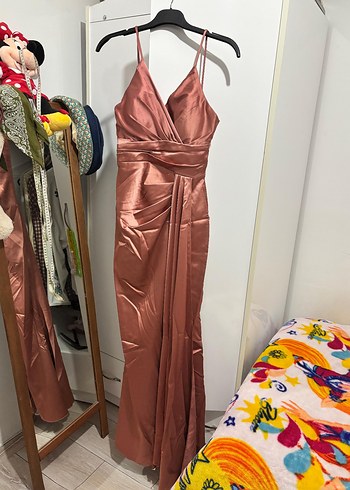 Saten Bej Uzun Yırtmaçlı Abiye Elbise - Görsel 3