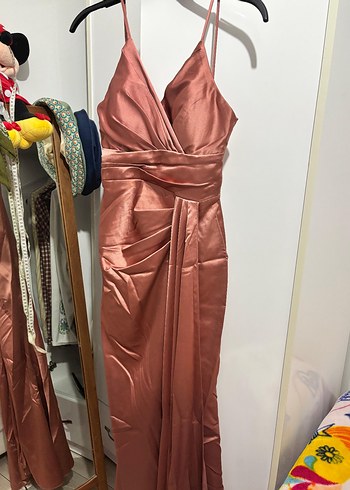 Saten Bej Uzun Yırtmaçlı Abiye Elbise - Görsel 4