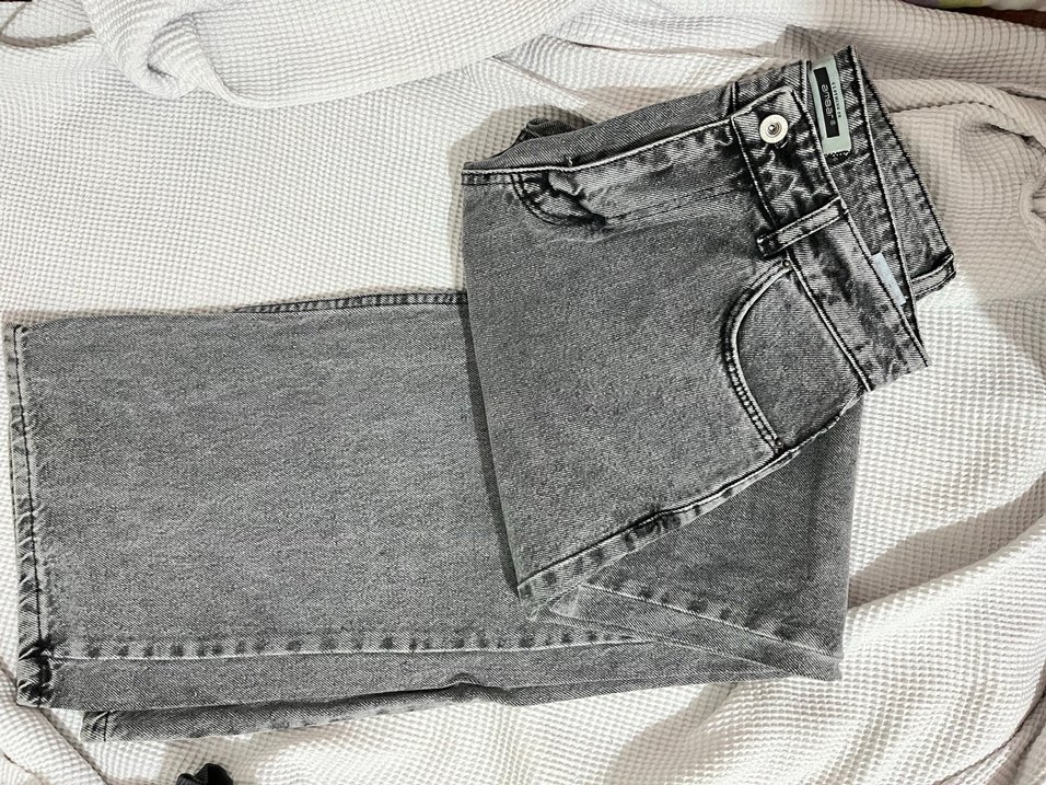 Gri Düğmeli Bol Kesim  Kot Pantolon - Görsel 2