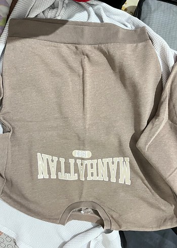 Kahverengi Manhattan Baskılı Kadın Sweatshirt - Görsel 2