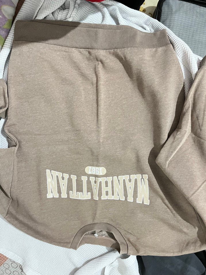 Kahverengi Manhattan Baskılı Kadın Sweatshirt - Görsel 2