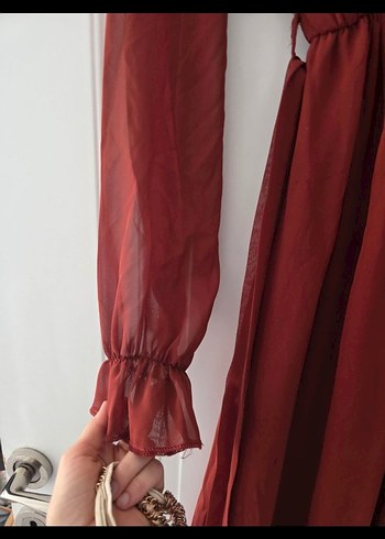 kırmızı elbise - Görsel 3