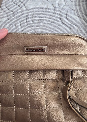 Bej Parlak Deri Kadın Omuz Çantası - Görsel 7