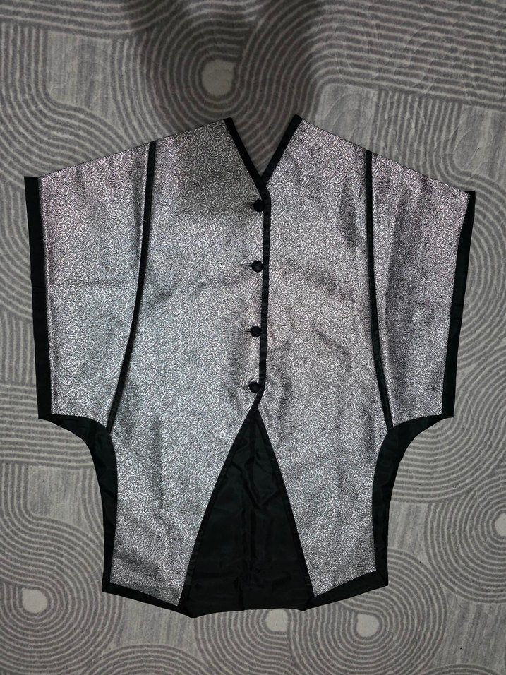 Düğmeli Yılan Desenli Gri Erkek Yelek - Görsel 2