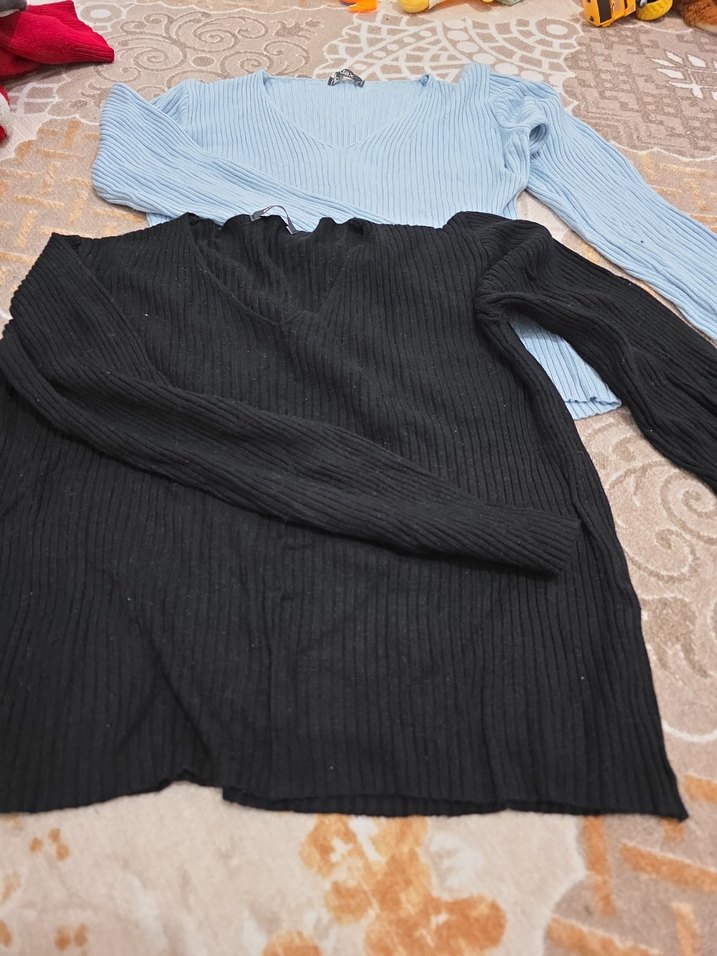 Mavi V Yaka Örgü Kadın Kazak - Görsel 3