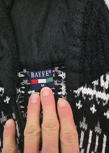 Erkek Çocuk Kapüşonlu Siyah Triko Hırka - Görsel 6