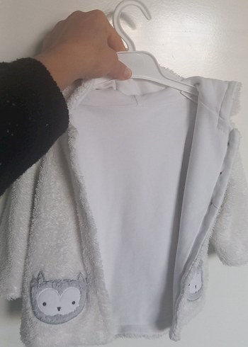 Beyaz Nakışlı Peluş Kedi Kıyafeti - Görsel 3