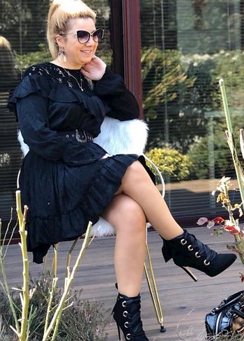 Fırfırlı Siyah Gotik Midi Elbise - Görsel 5