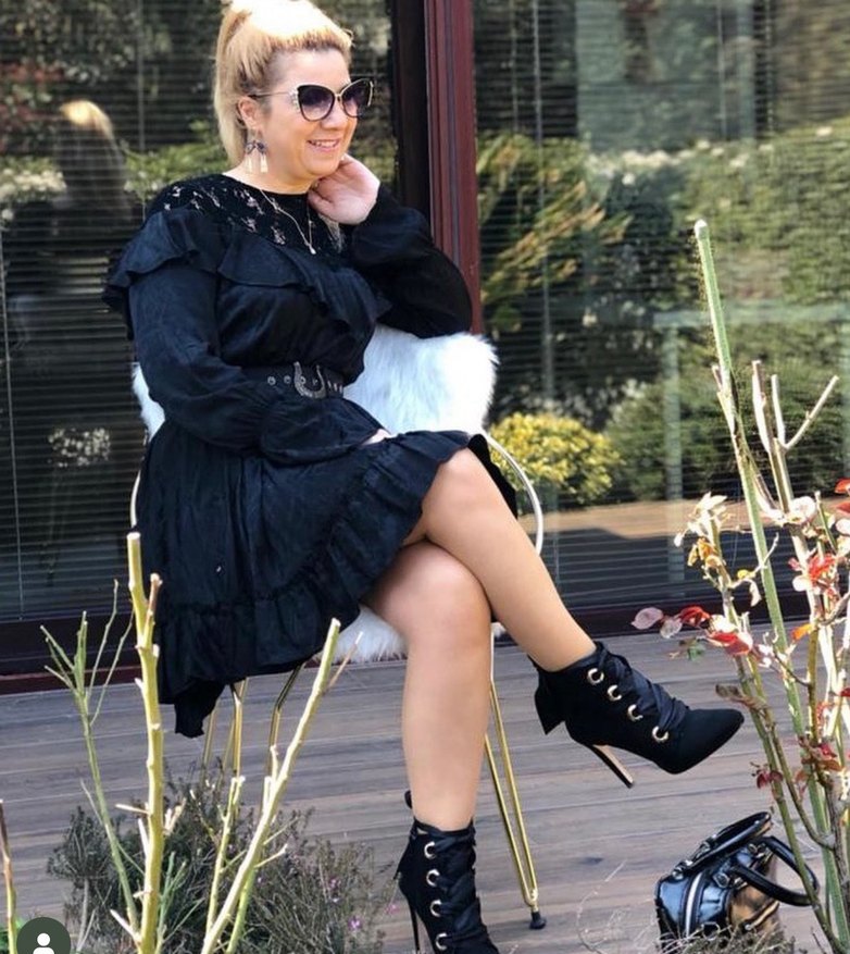 Fırfırlı Siyah Gotik Midi Elbise - Görsel 5